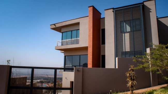 Rockcliff Estate Residence - Construction by Albers-Almeida Construction