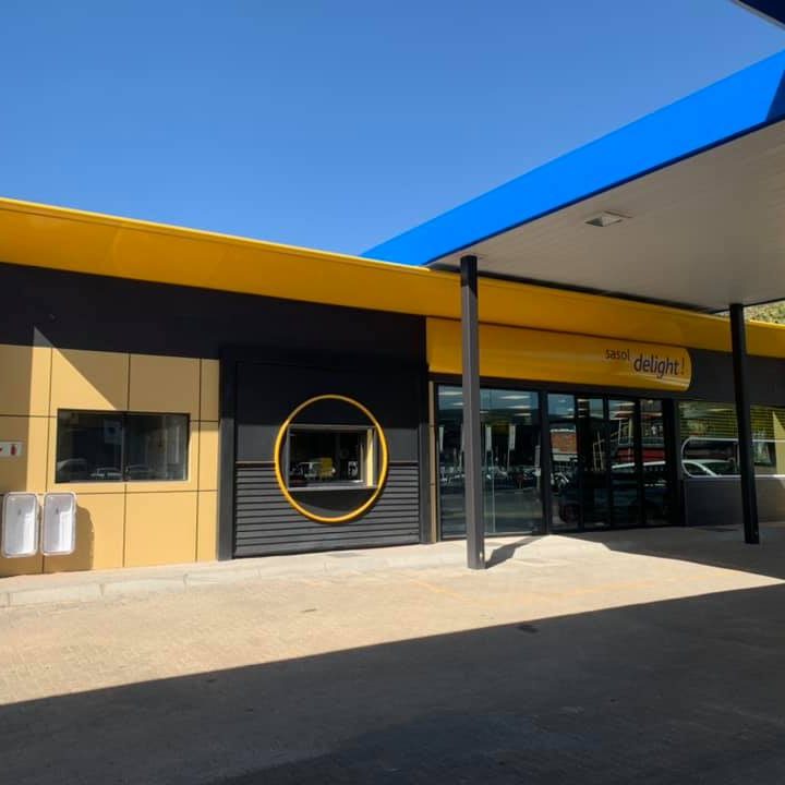 Albers Almeida - SASOL Rustenburg Square